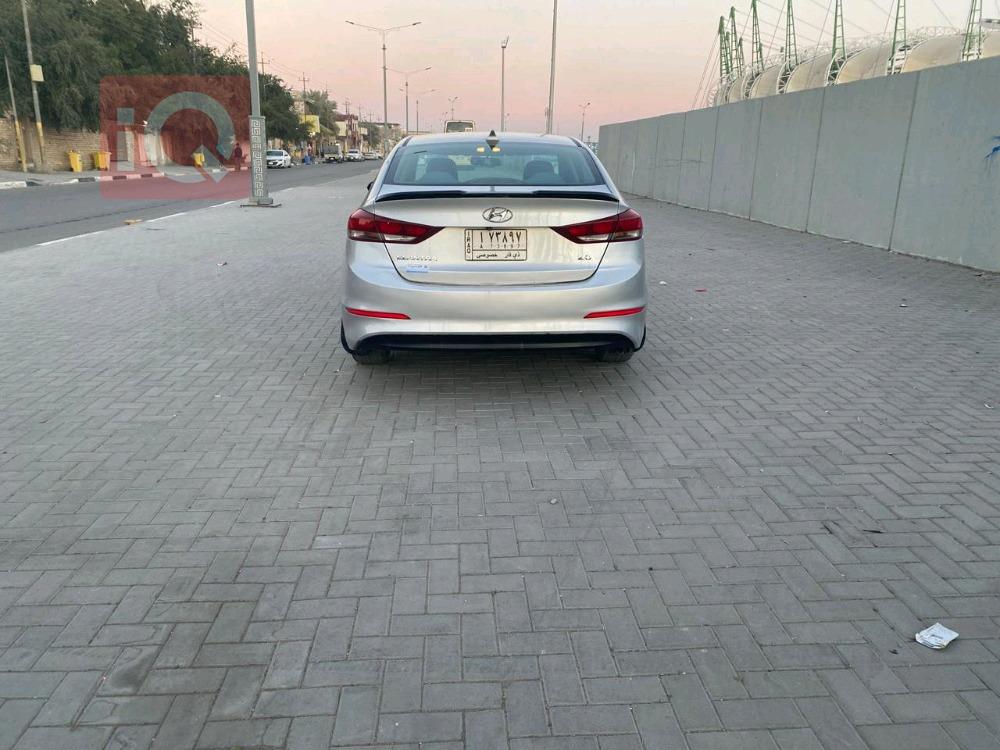 هیوندای ئەلەنترا